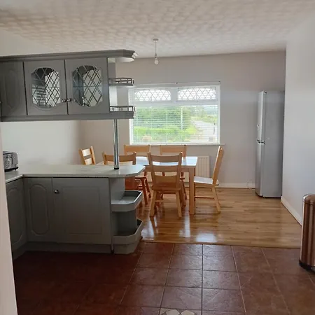 Cloncha House *